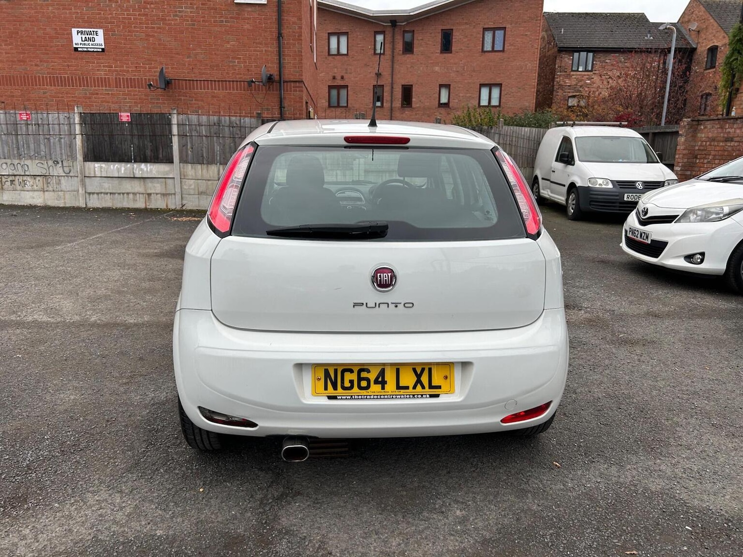 Used Fiat Punto 2015 for sale - 76963253: Photo 9