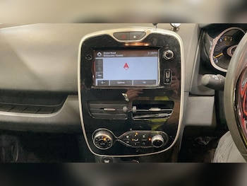 Used Renault Clio 2015 for sale - 79033175: Photo