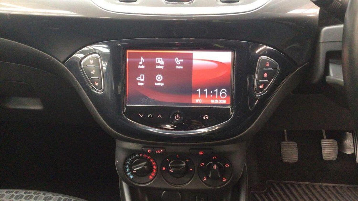 Used Vauxhall Corsa 2015 for sale - 77792820: Photo 3