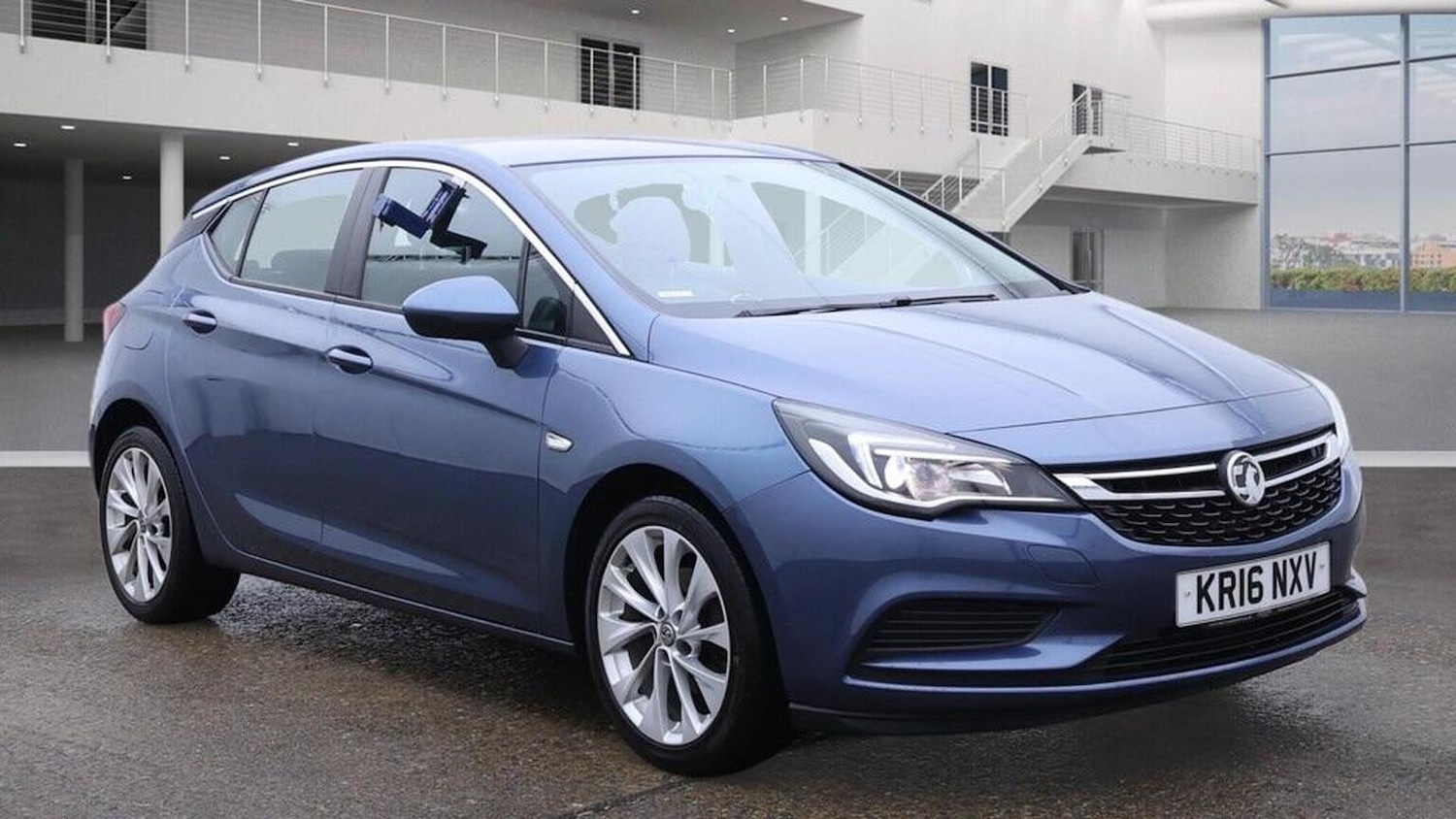 Used Vauxhall Astra 2016 for sale - 77080767: Photo 2