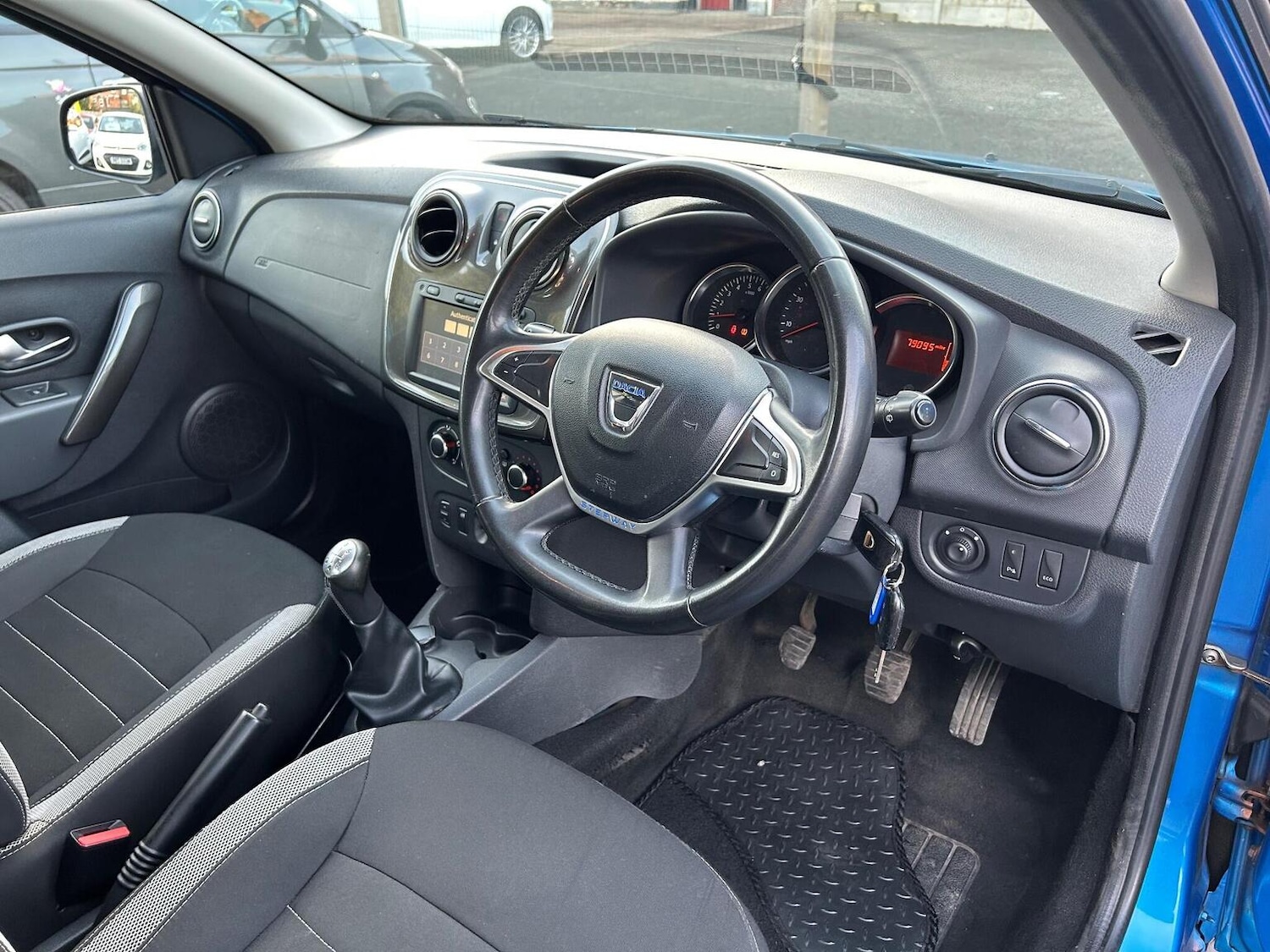 Used Dacia Sandero Stepway 2016 for sale - 76963418: Photo 24