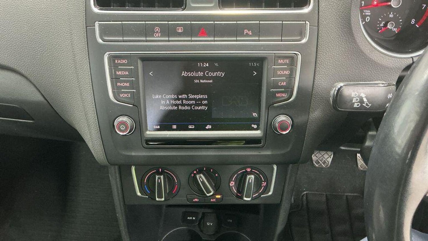 Used Volkswagen Polo 2017 for sale - 77844898: Photo 4