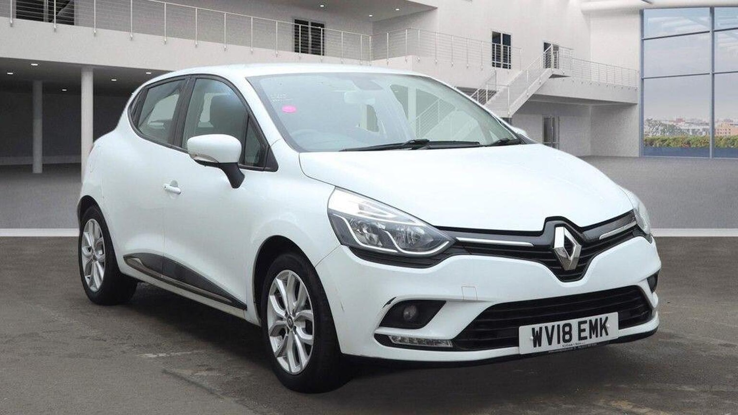 Used Renault Clio 2018 for sale - 77508596: Photo 2