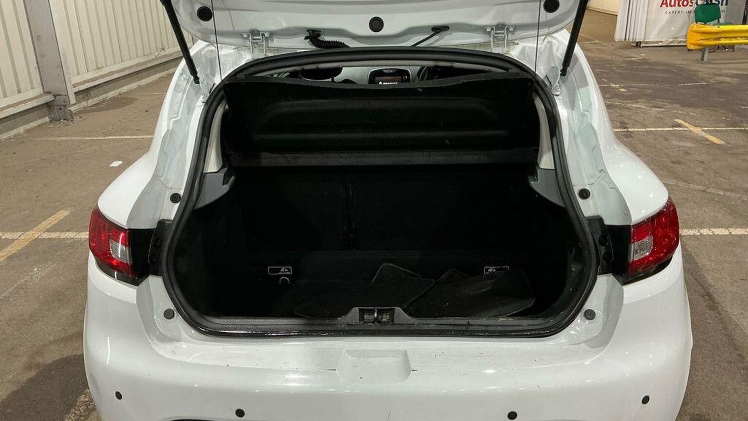 Used Renault Clio 2018 for sale - 77508596: Photo 5