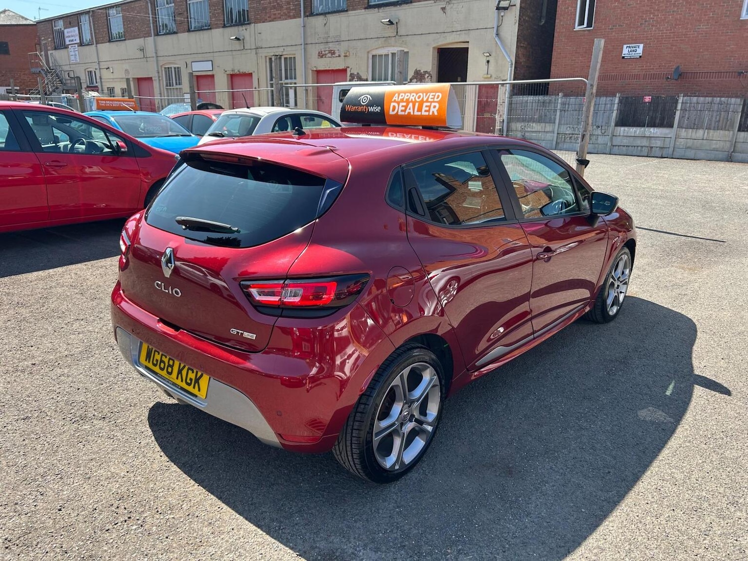 Used Renault Clio 2018 for sale - 76963421: Photo 11
