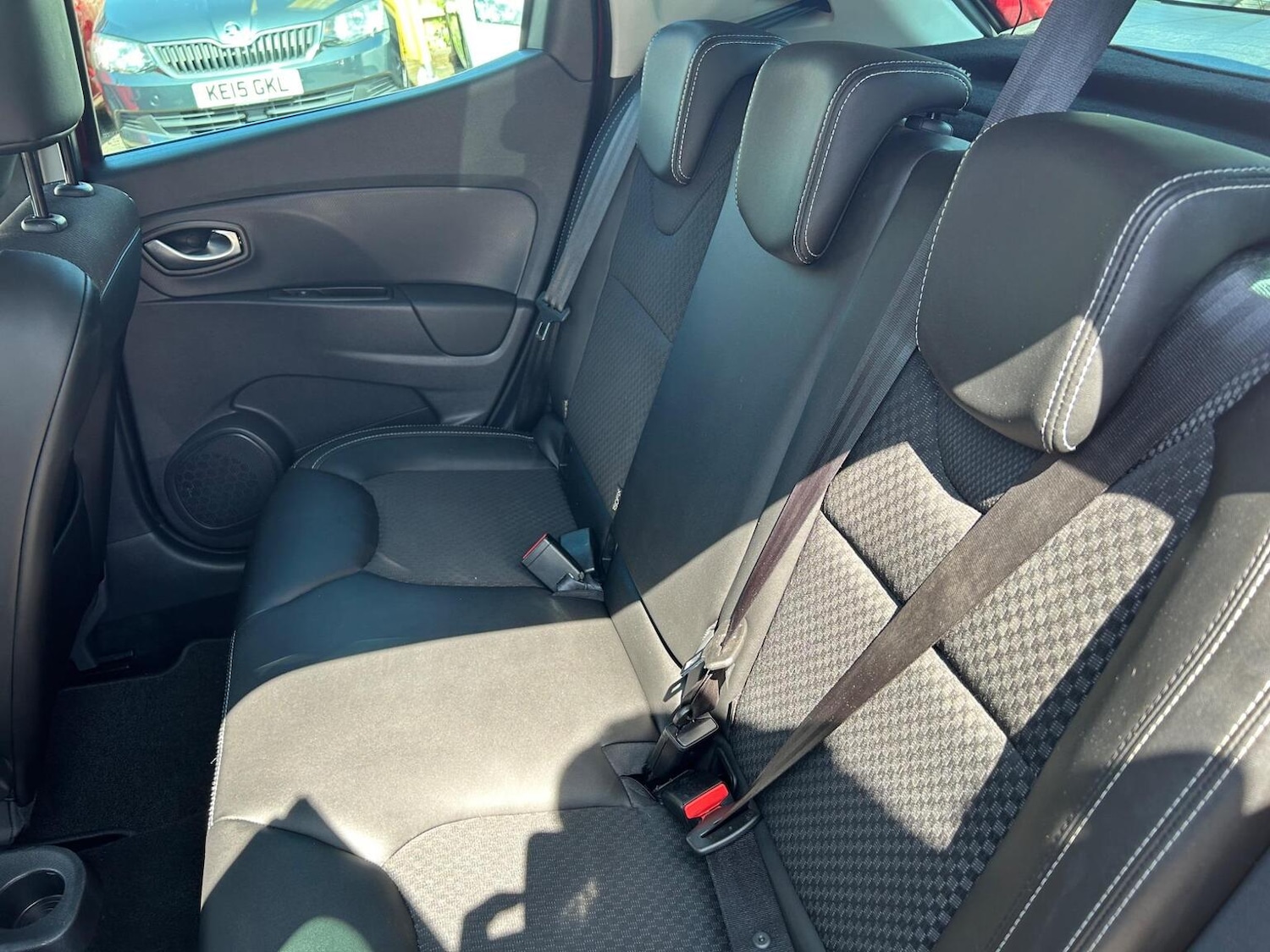 Used Renault Clio 2018 for sale - 76963421: Photo 18