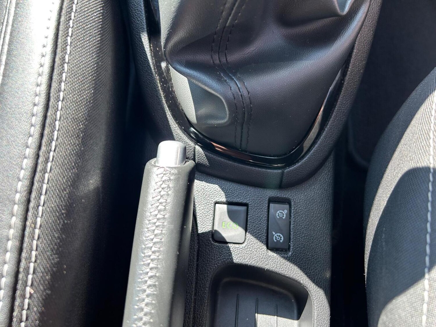 Used Renault Clio 2018 for sale - 76963421: Photo 20