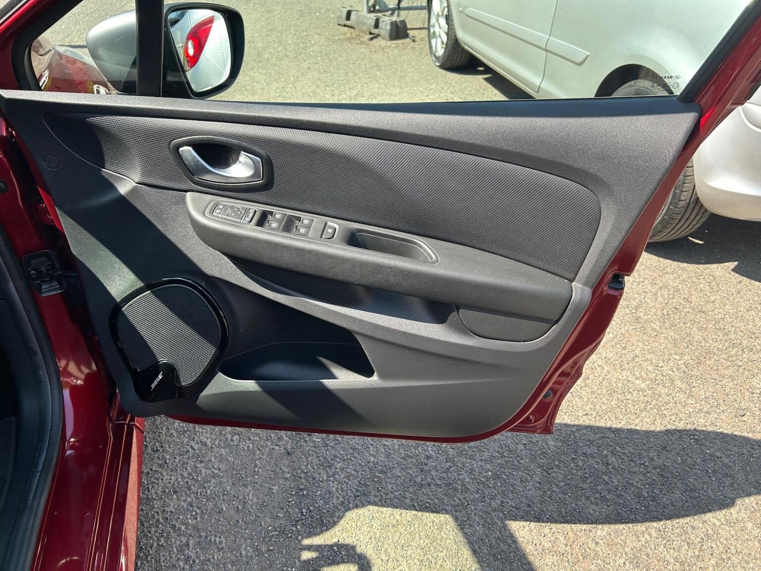 Used Renault Clio 2018 for sale - 76963421: Photo 25