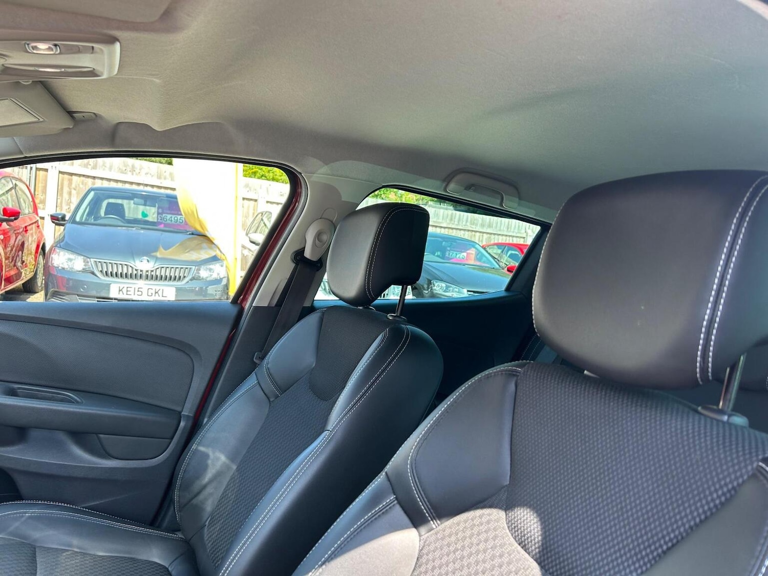 Used Renault Clio 2018 for sale - 76963421: Photo 44