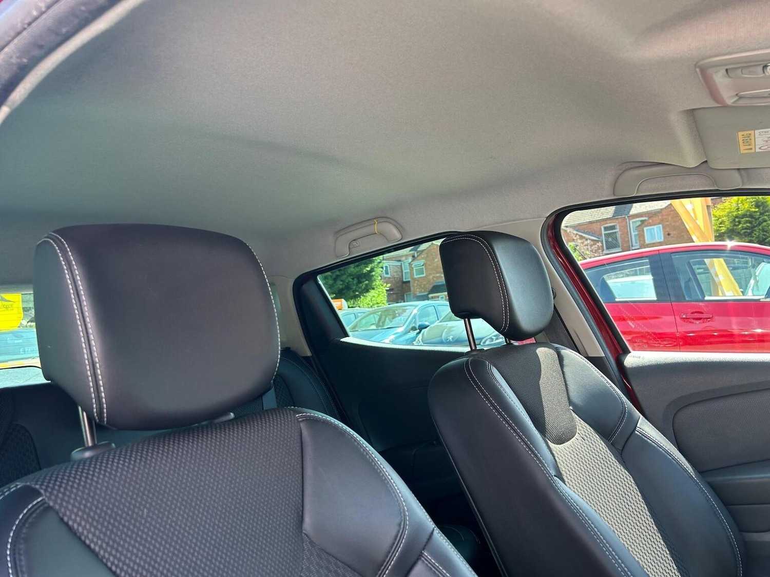 Used Renault Clio 2018 for sale - 76963421: Photo 50