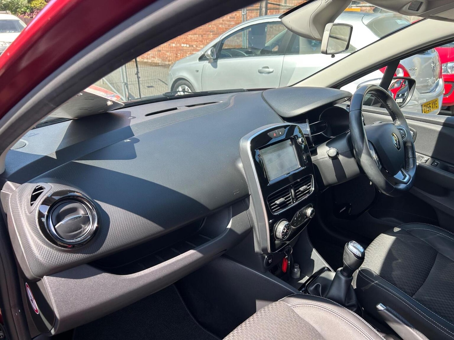 Used Renault Clio 2018 for sale - 76963421: Photo 52
