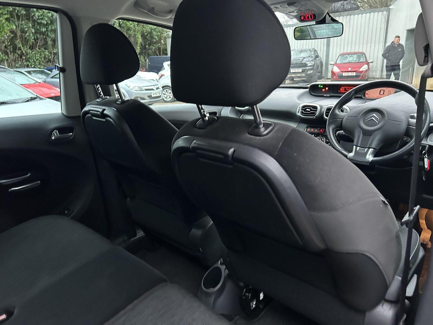 Used Citroen C3 Picasso 2012 for sale - 77643749: Photo 16