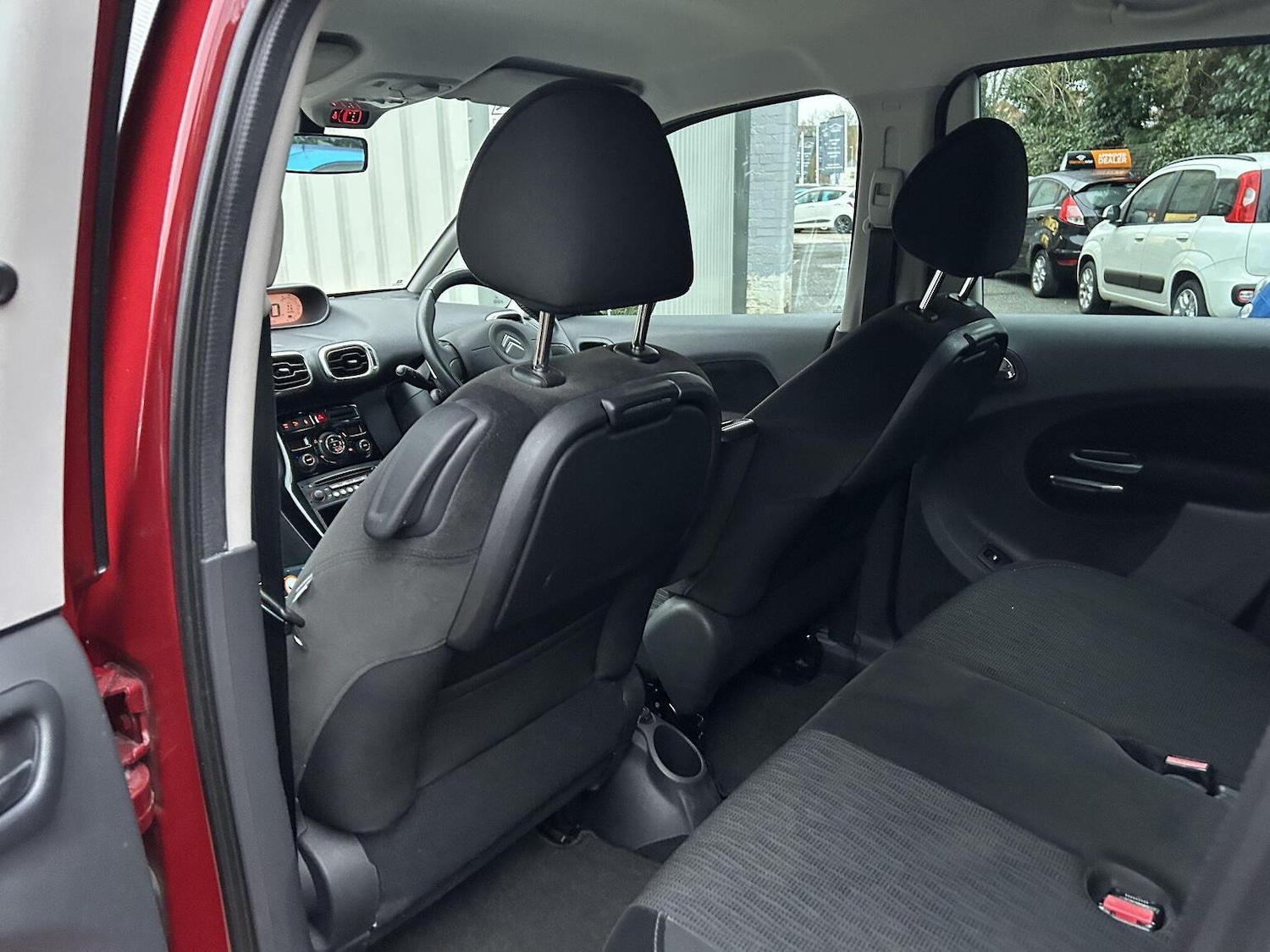 Used Citroen C3 Picasso 2012 for sale - 77643749: Photo 18