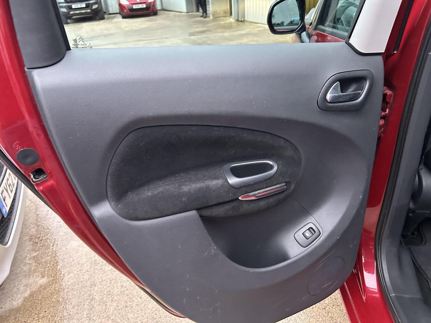 Used Citroen C3 Picasso 2012 for sale - 77643749: Photo 24