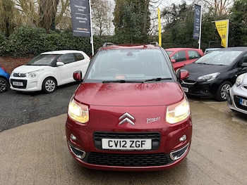 Used Citroen C3 Picasso 2012 for sale - 77643749: Photo