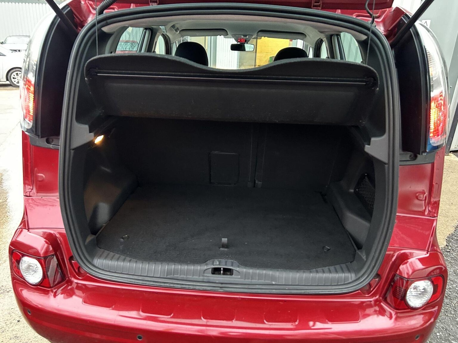 Used Citroen C3 Picasso 2012 for sale - 77643749: Photo 32