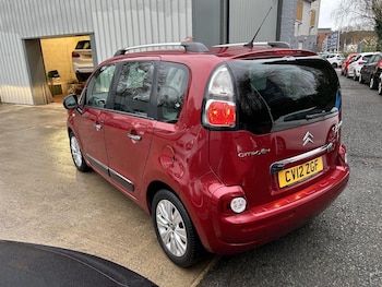 Used Citroen C3 Picasso 2012 for sale - 77643749: Photo