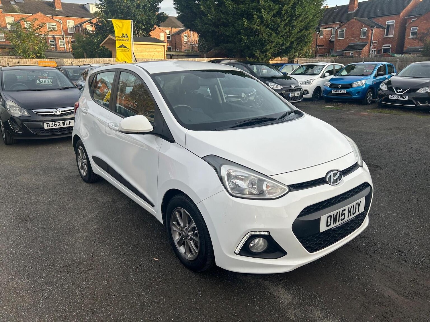 Used Hyundai i10 2015 for sale - 76963246: Photo 1