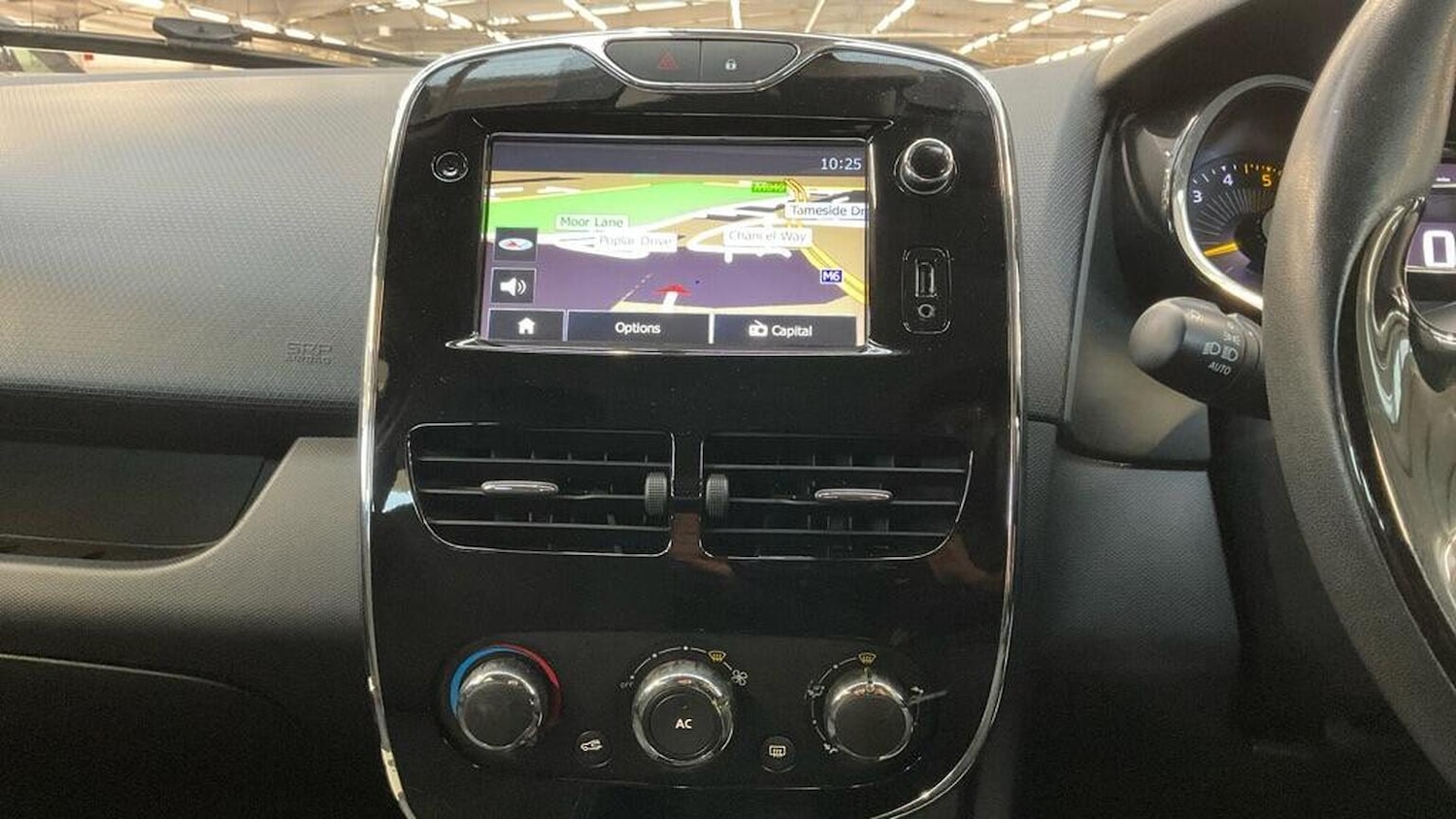 Used Renault Clio 2013 for sale - 77080762: Photo 4