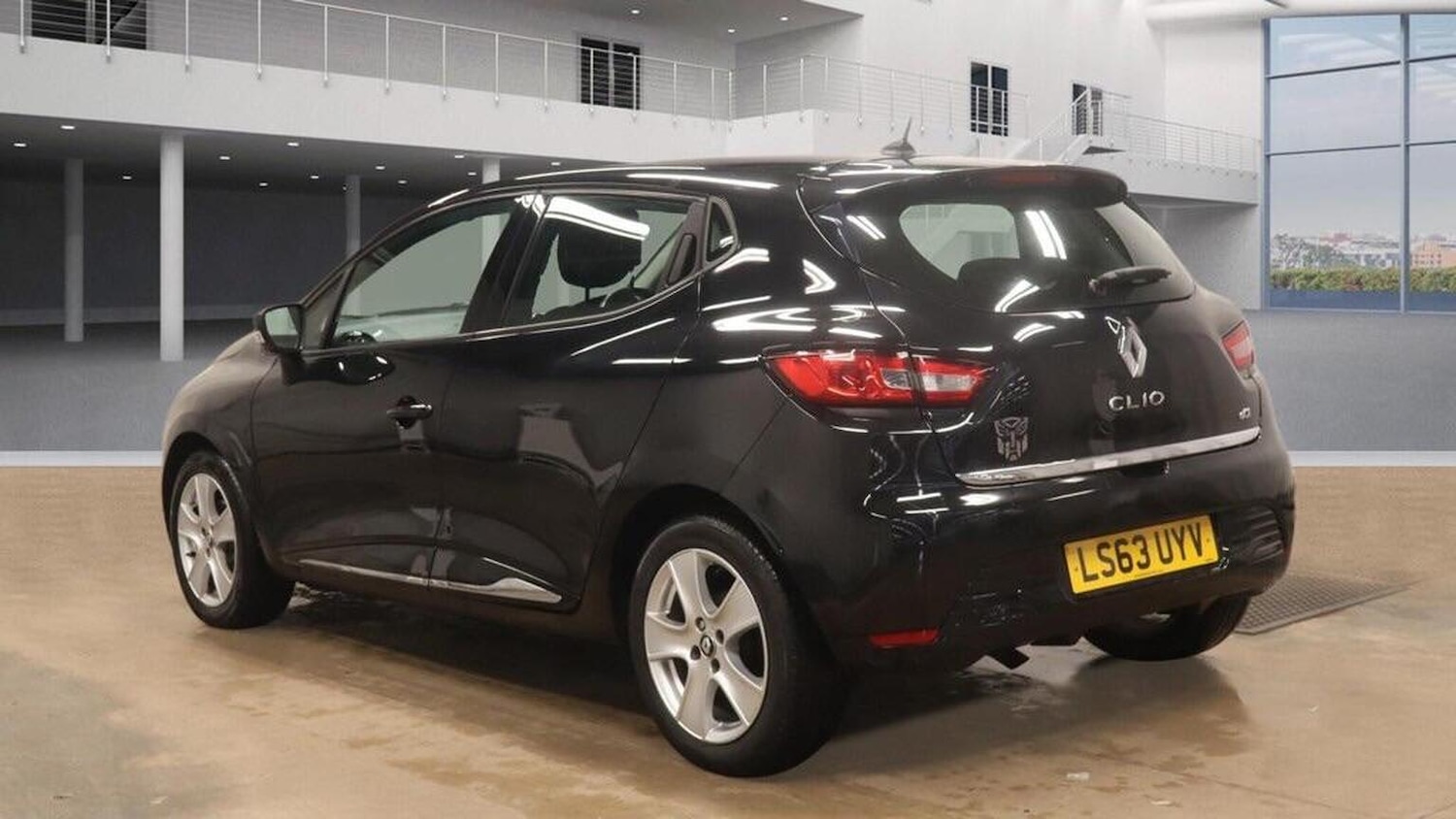 Used Renault Clio 2013 for sale - 77080762: Photo 6