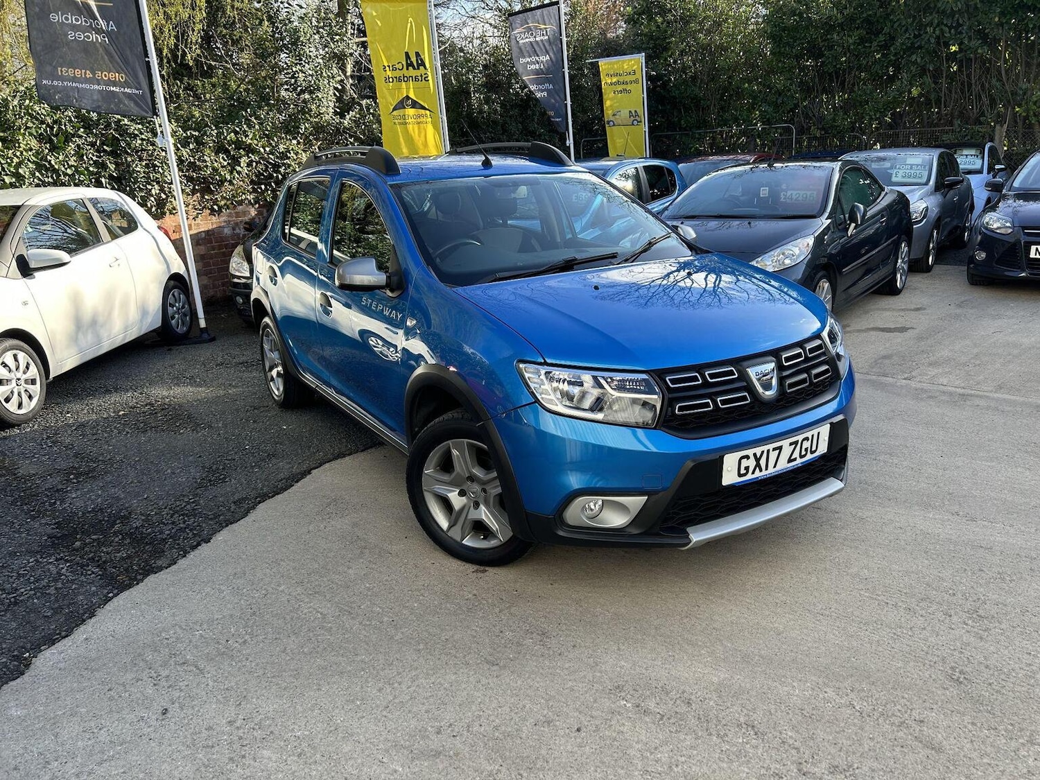 Used Dacia Sandero Stepway 2017 for sale - 77961996: Photo 1