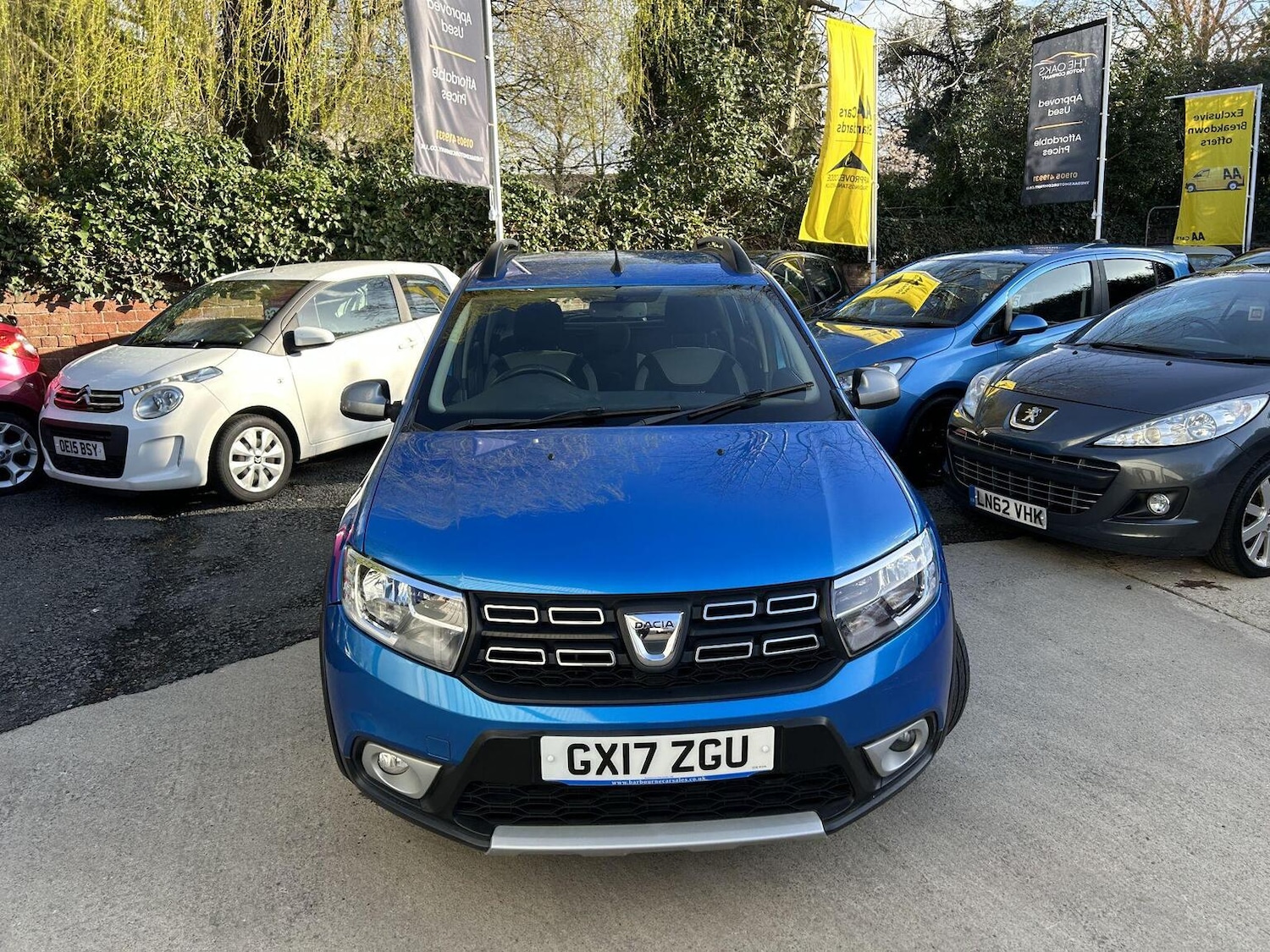 Used Dacia Sandero Stepway 2017 for sale - 77961996: Photo 2
