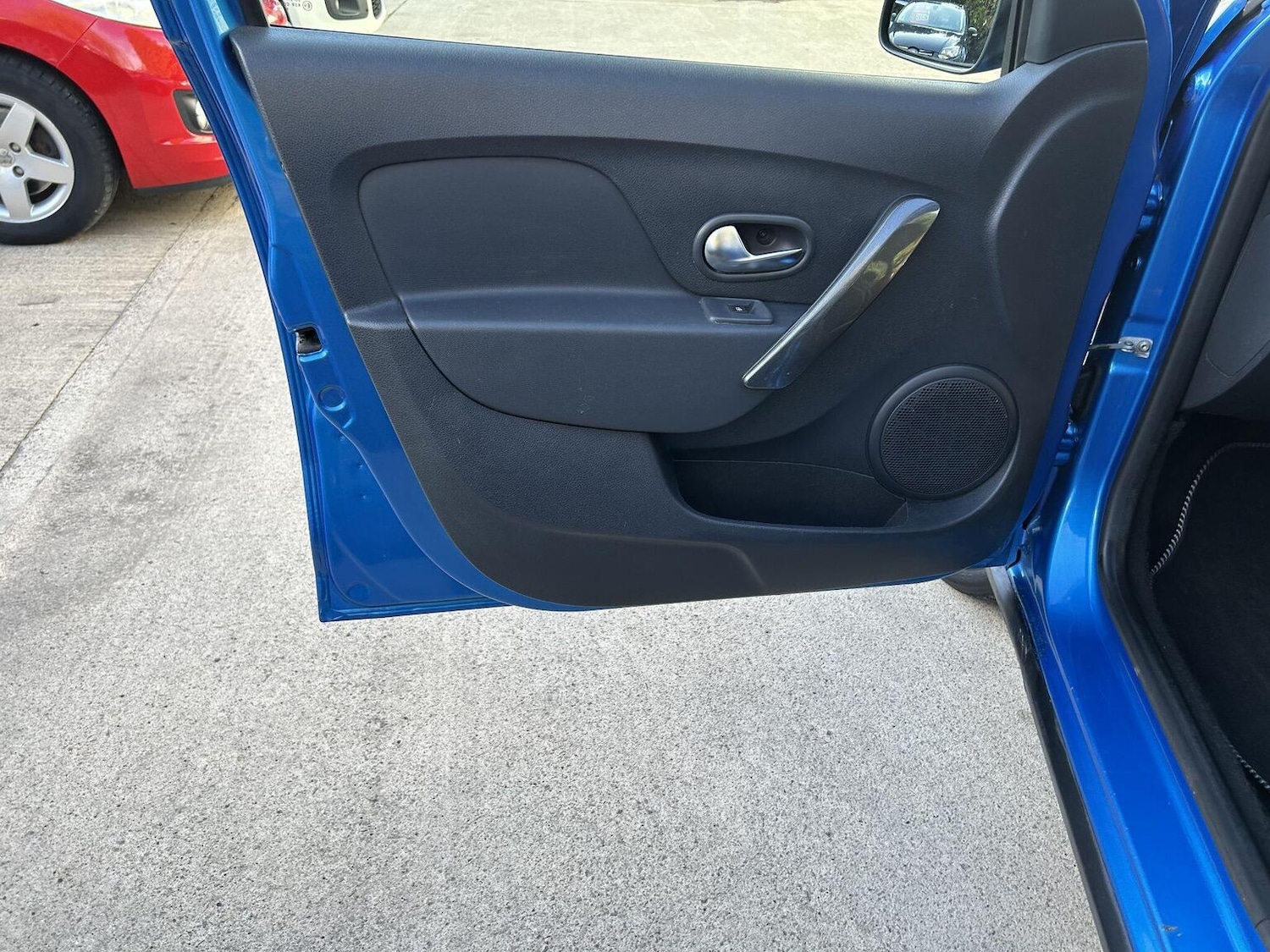 Used Dacia Sandero Stepway 2017 for sale - 77961996: Photo 24