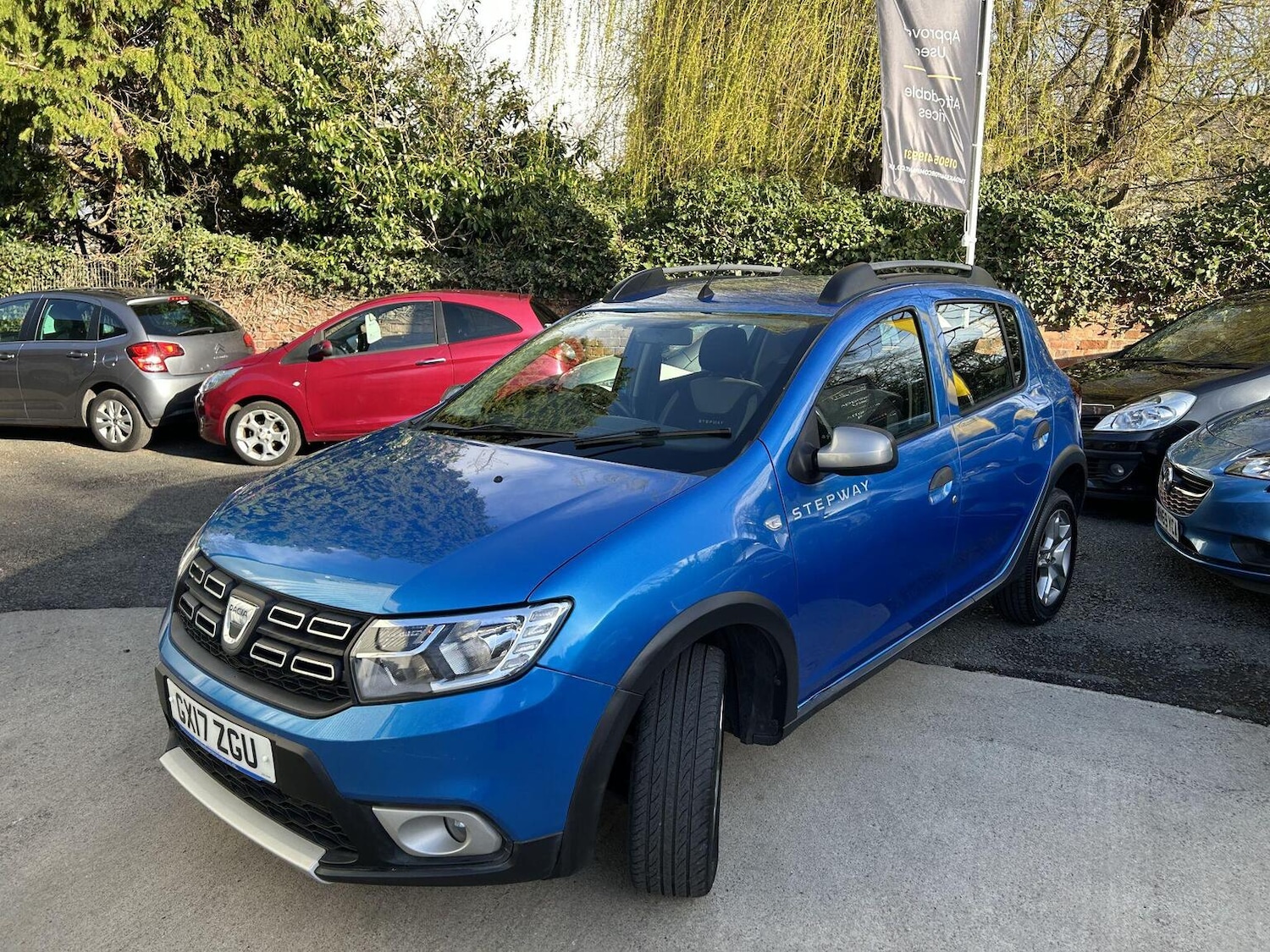 Used Dacia Sandero Stepway 2017 for sale - 77961996: Photo 3