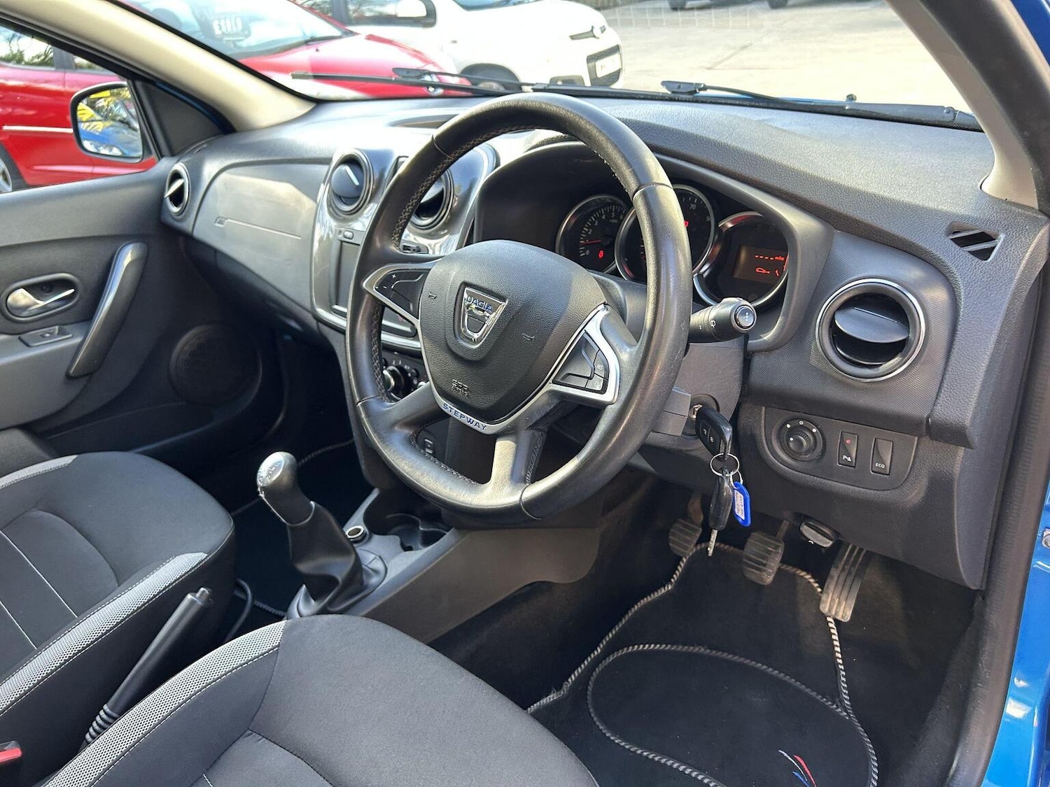 Used Dacia Sandero Stepway 2017 for sale - 77961996: Photo 7