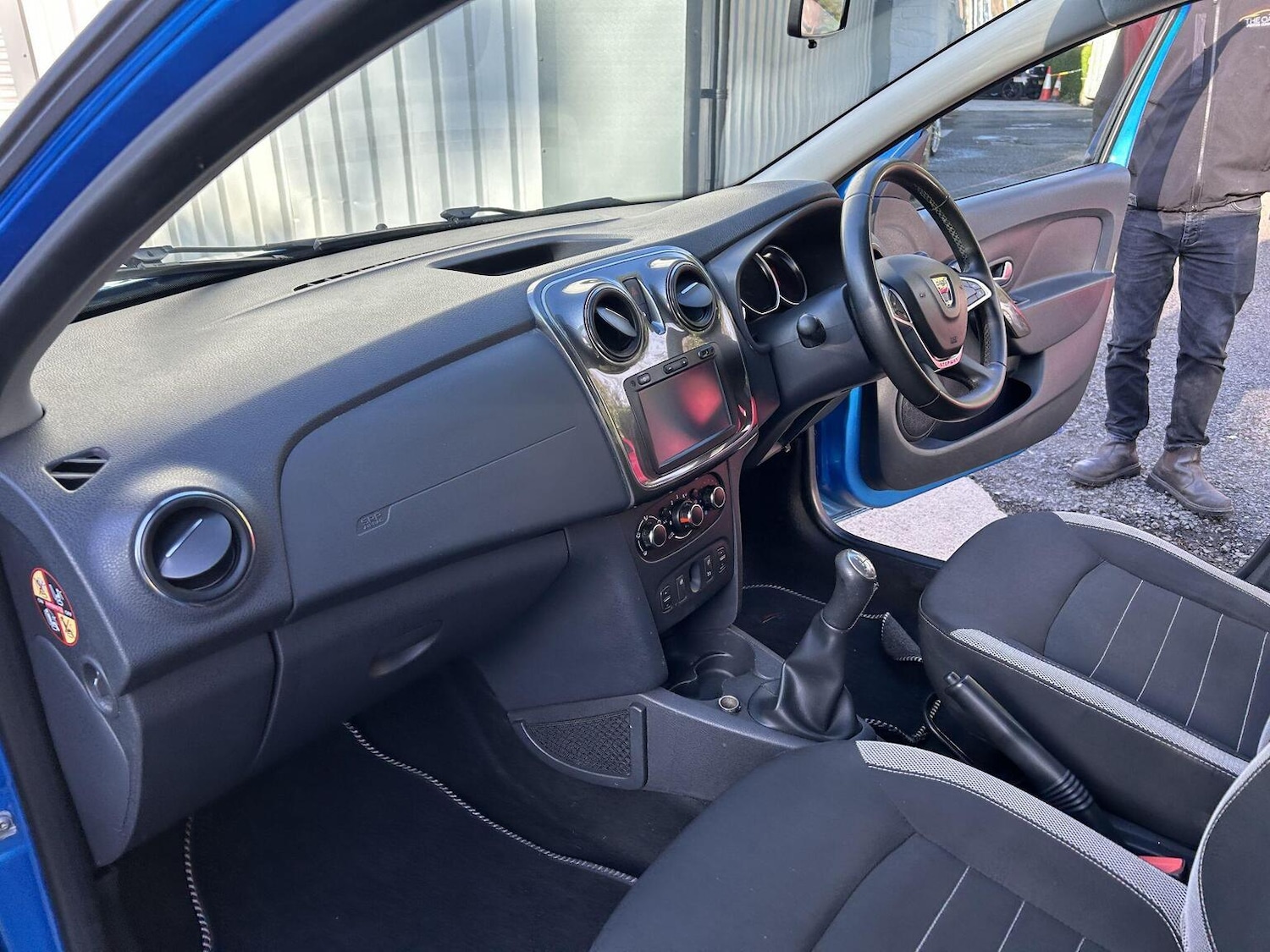 Used Dacia Sandero Stepway 2017 for sale - 77961996: Photo 9