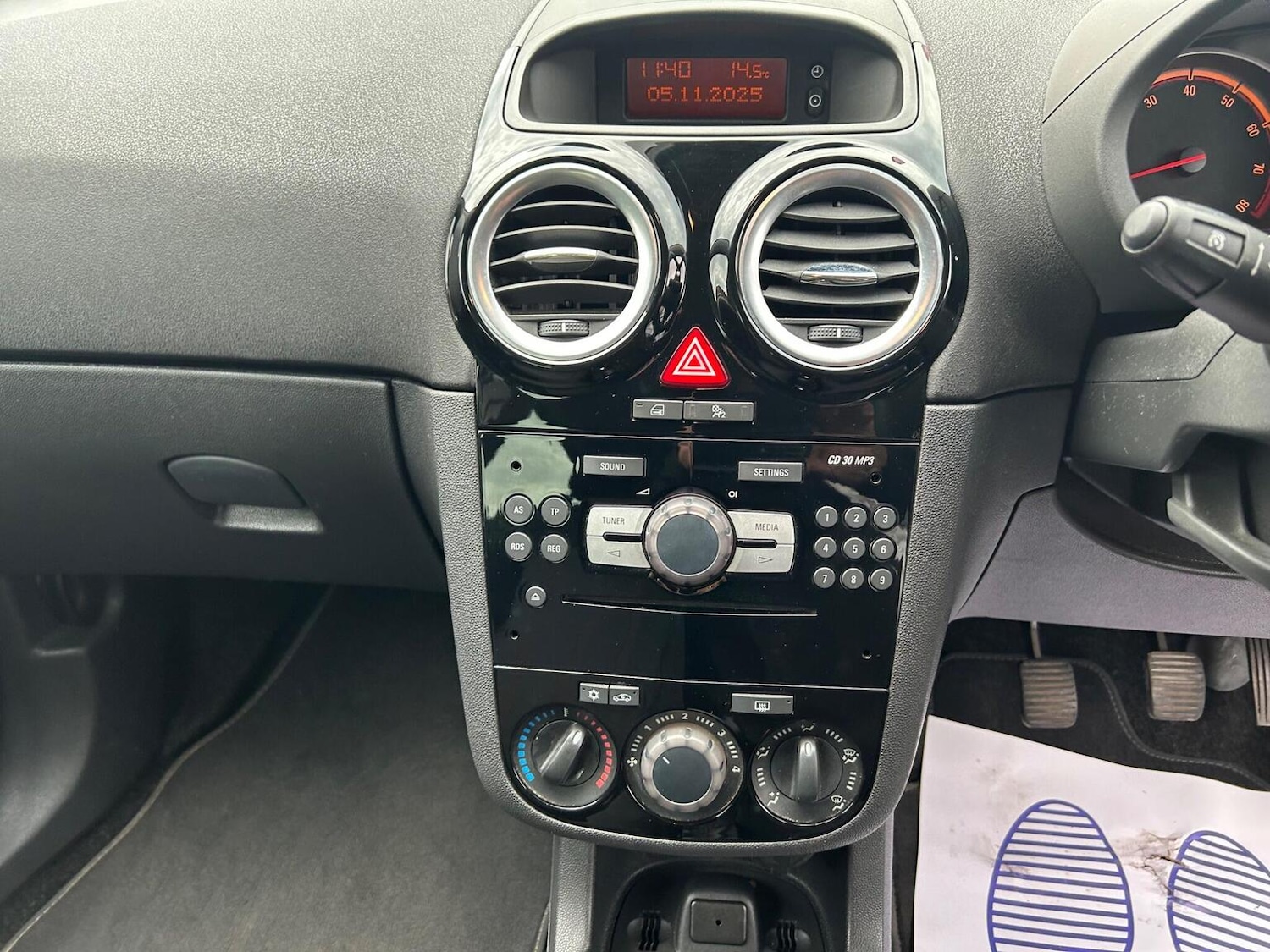 Used Vauxhall Corsa 2012 for sale - 76963274: Photo 13