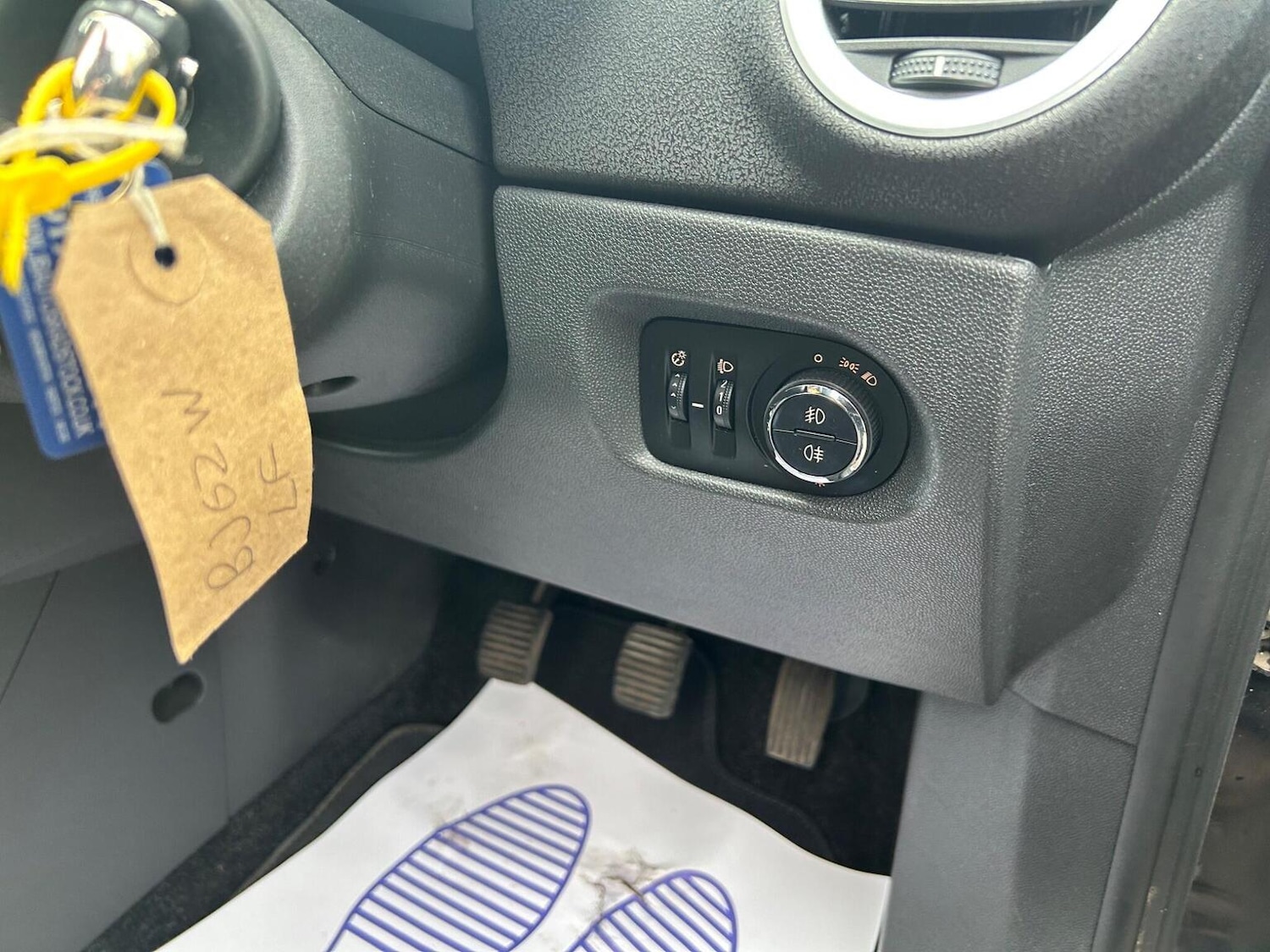 Used Vauxhall Corsa 2012 for sale - 76963274: Photo 22