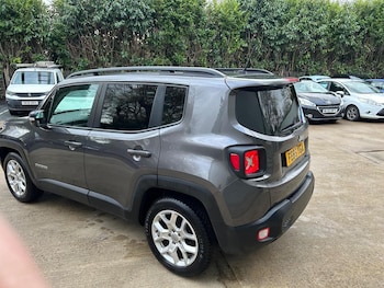 Used Jeep Renegade 2016 for sale - 78229159: Photo