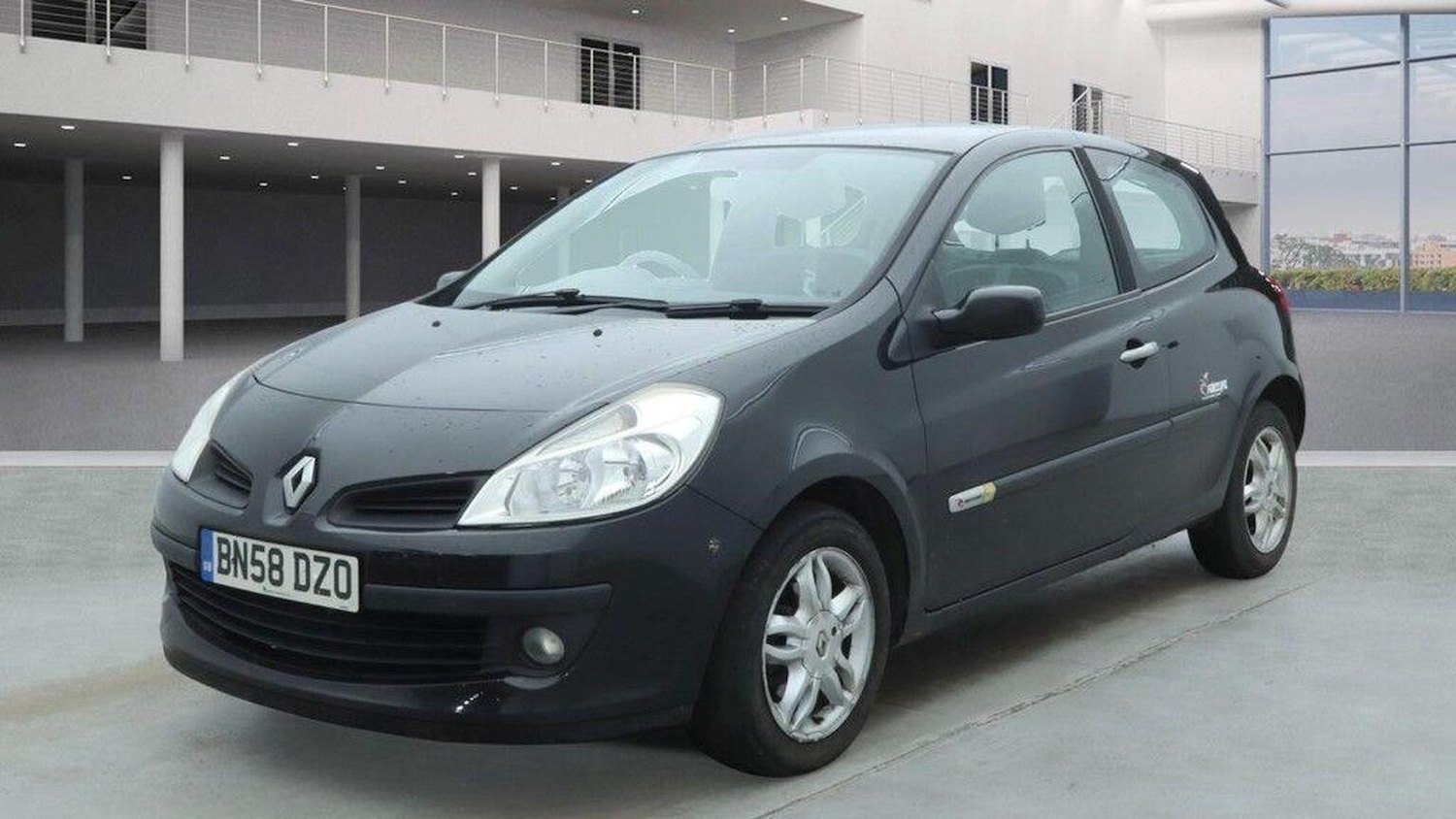 Used Renault Clio 2008 for sale - 77423359: Photo 2