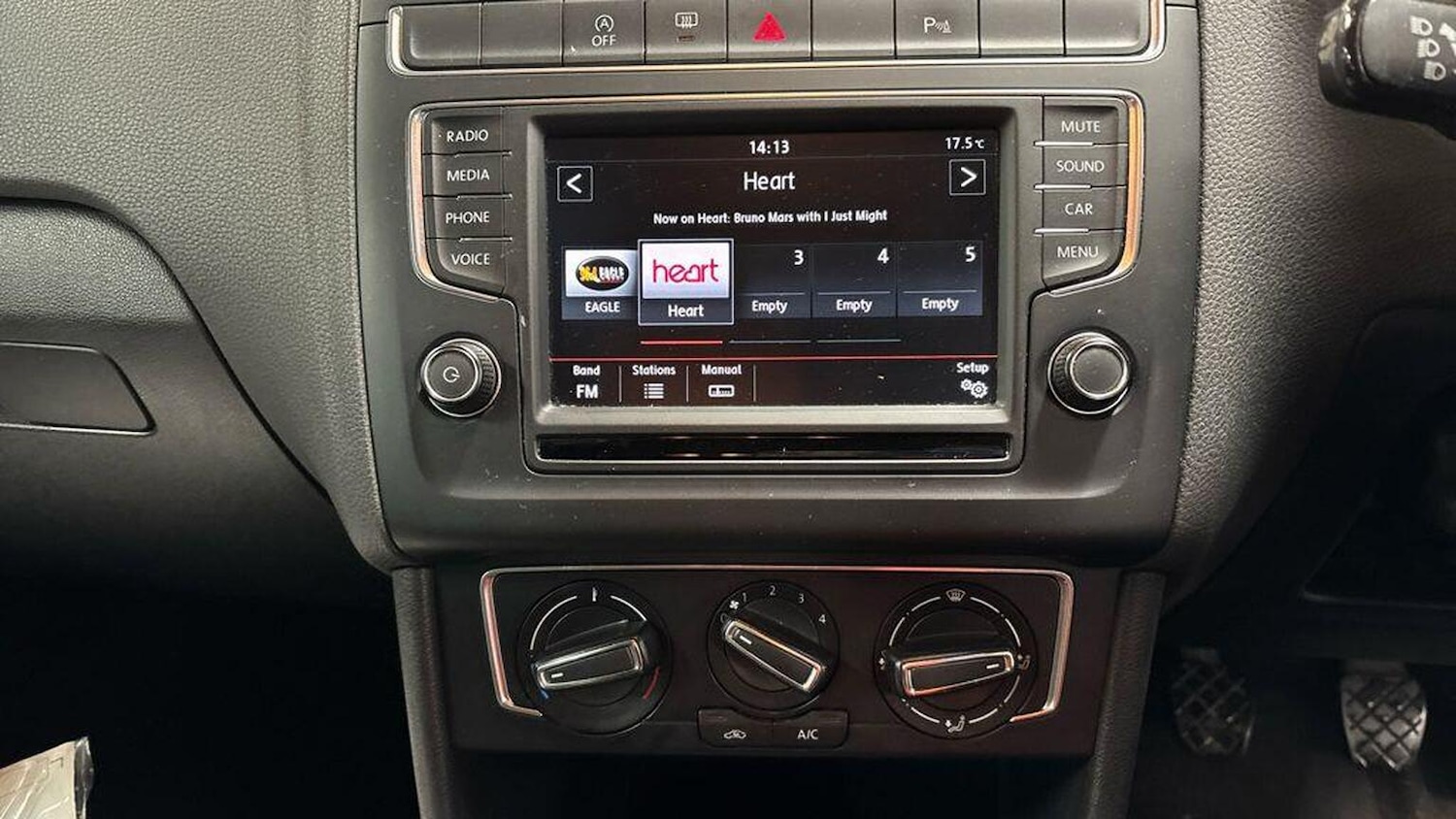 Used Volkswagen Polo 2016 for sale - 78213626: Photo 4