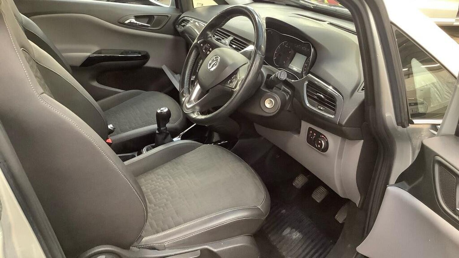 Used Vauxhall Corsa 2015 for sale - 77438470: Photo 10