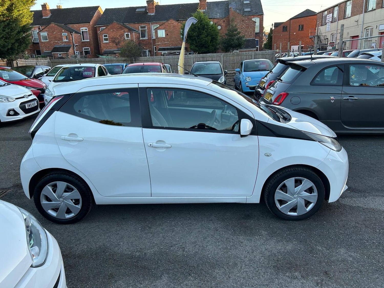 Used Toyota AYGO 2015 for sale - 76963415: Photo 10