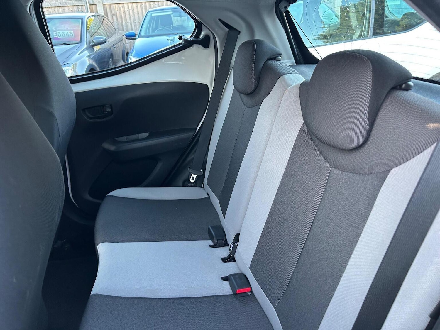 Used Toyota AYGO 2015 for sale - 76963415: Photo 21