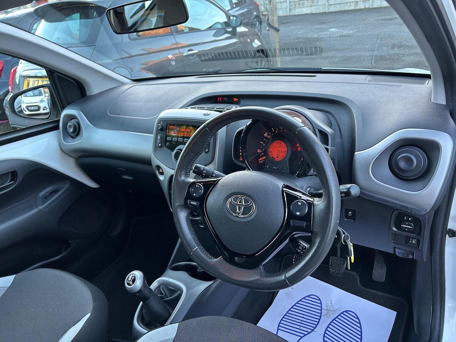 Used Toyota AYGO 2015 for sale - 76963415: Photo 46