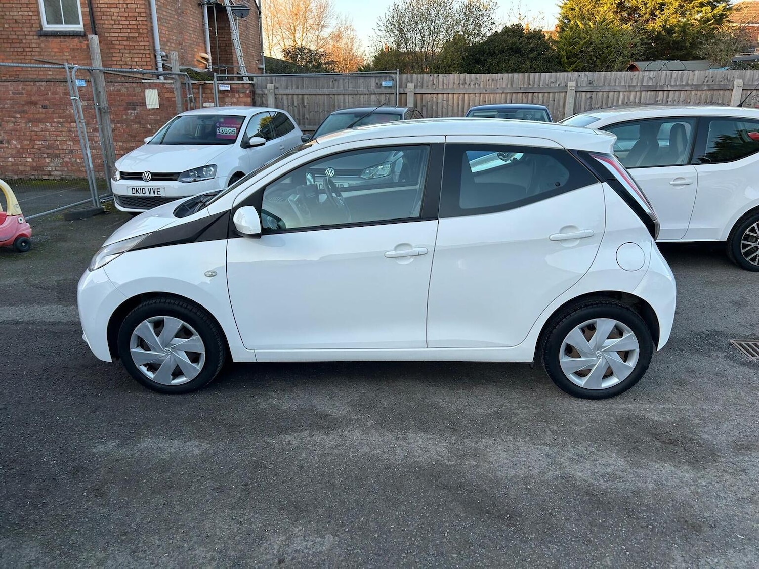 Used Toyota AYGO 2015 for sale - 76963415: Photo 8