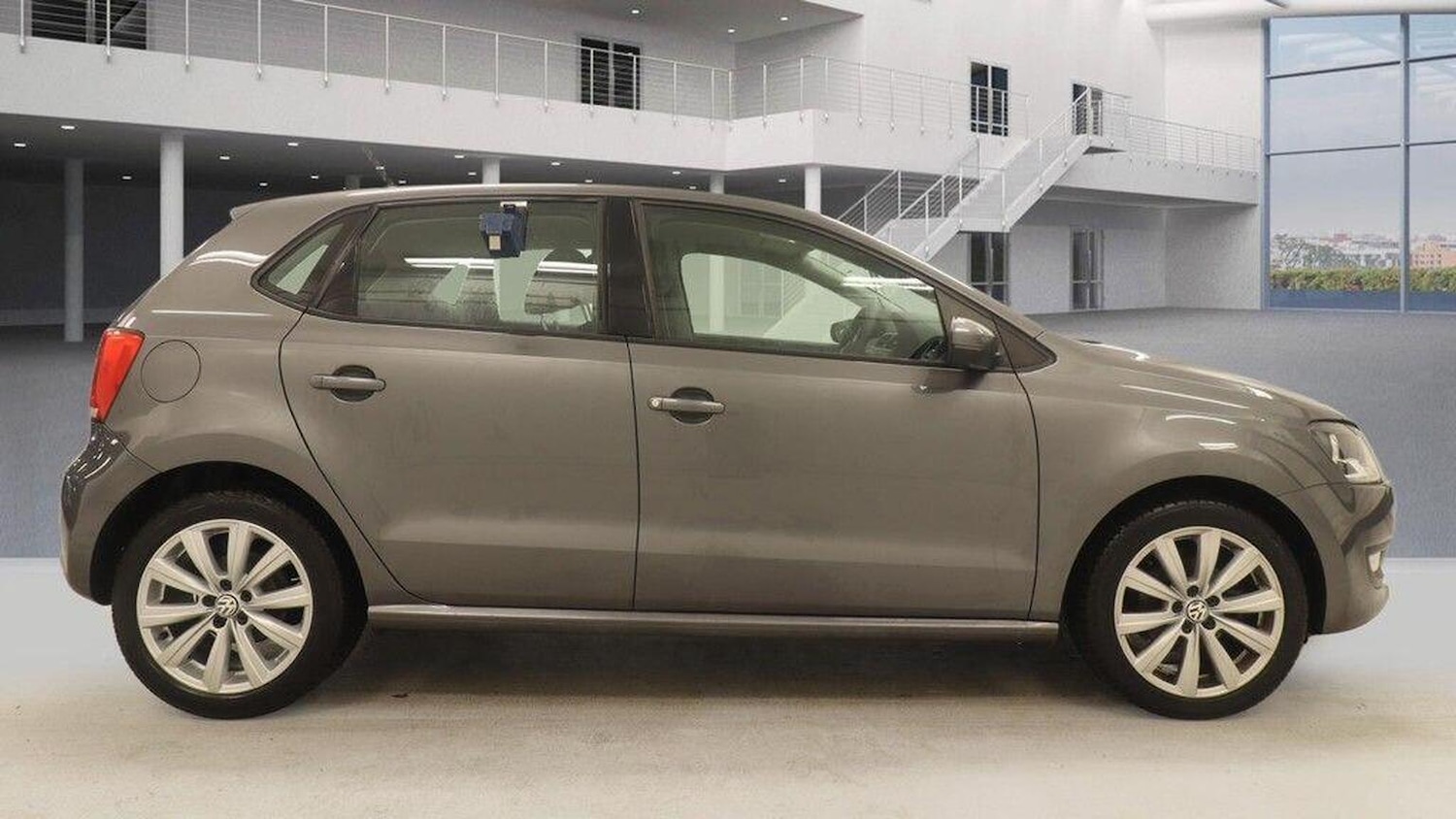 Used Volkswagen Polo 2011 for sale - 77501472: Photo 6