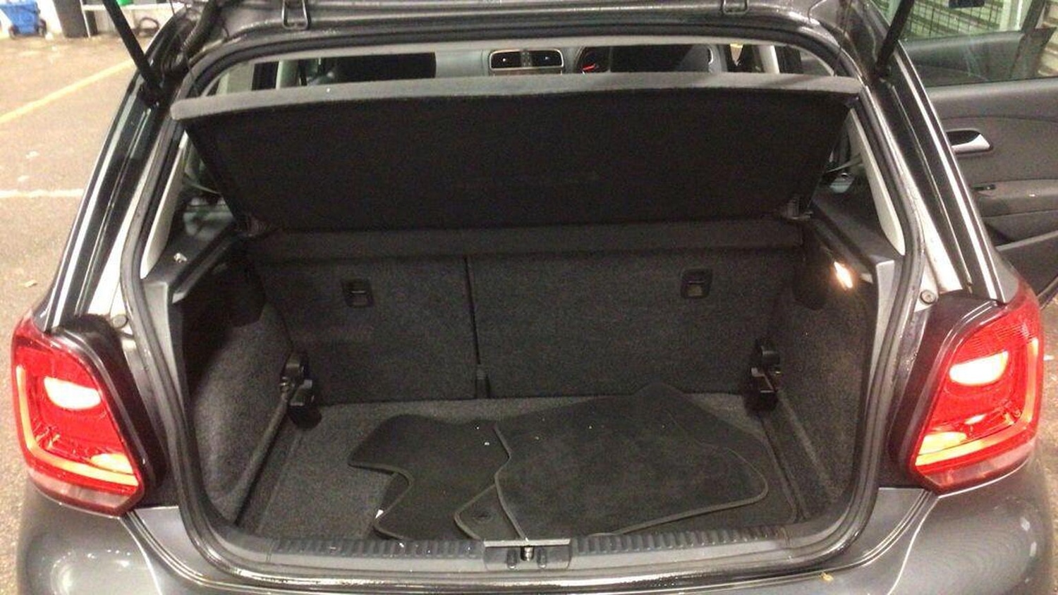 Used Volkswagen Polo 2011 for sale - 77501472: Photo 8