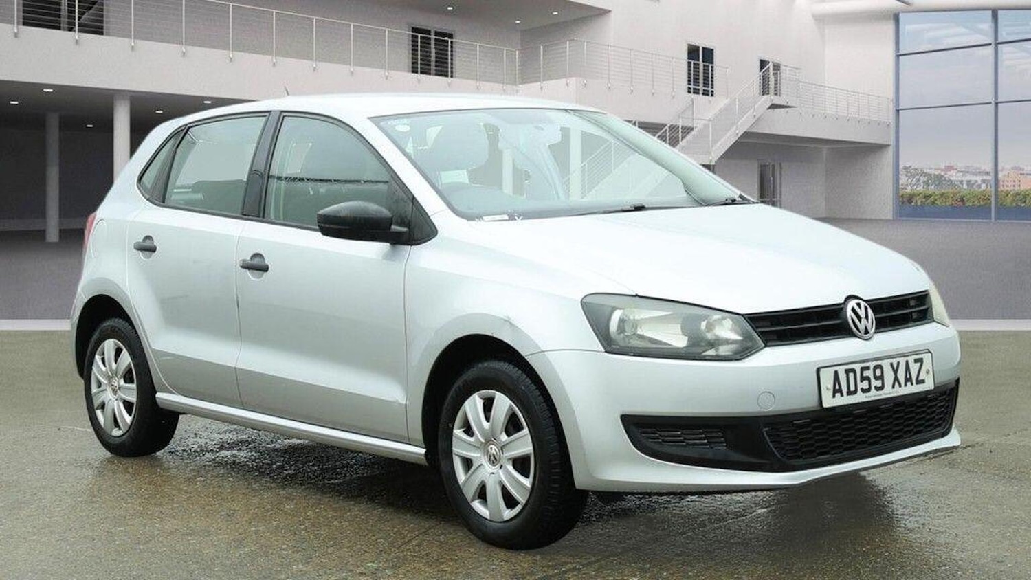 Used Volkswagen Polo 2009 for sale - 77501471: Photo 2