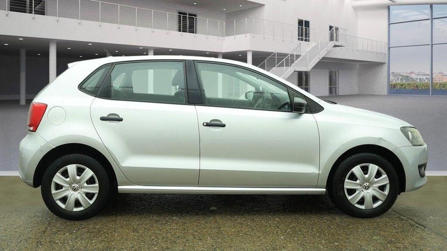 Used Volkswagen Polo 2009 for sale - 77501471: Photo 6