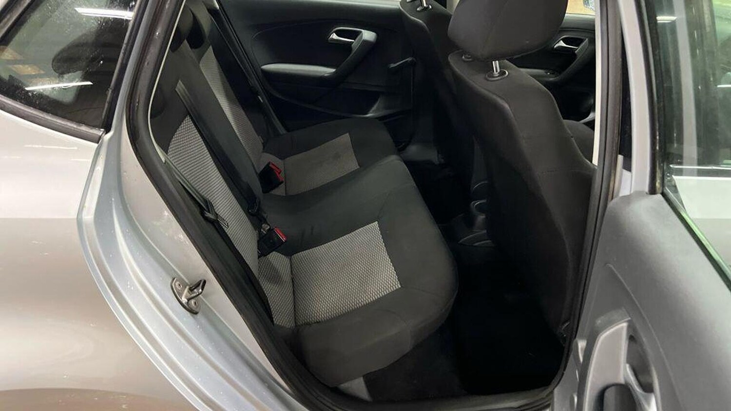 Used Volkswagen Polo 2009 for sale - 77501471: Photo 9