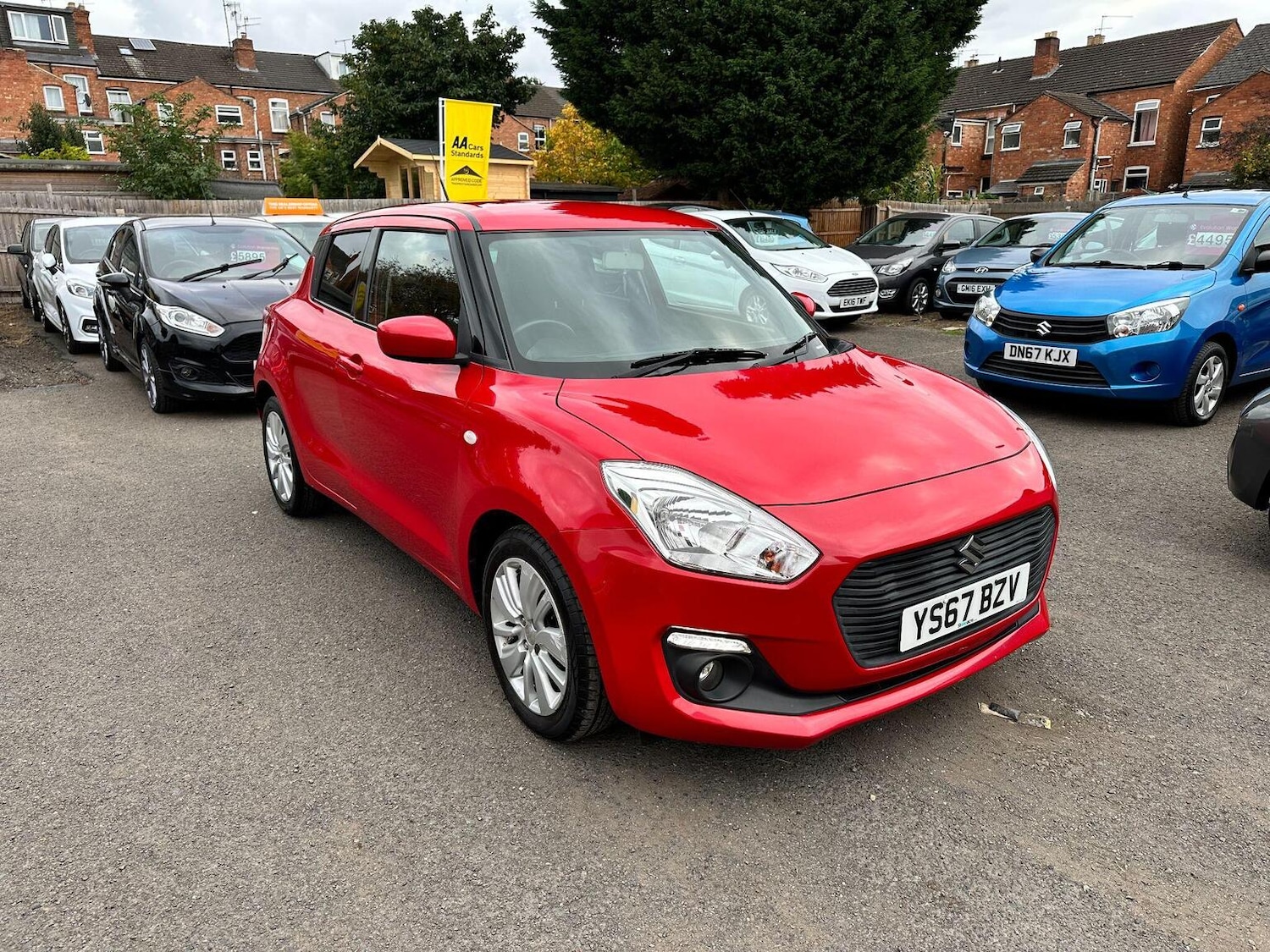 Used Suzuki Swift 2017 for sale - 76963354: Photo 1
