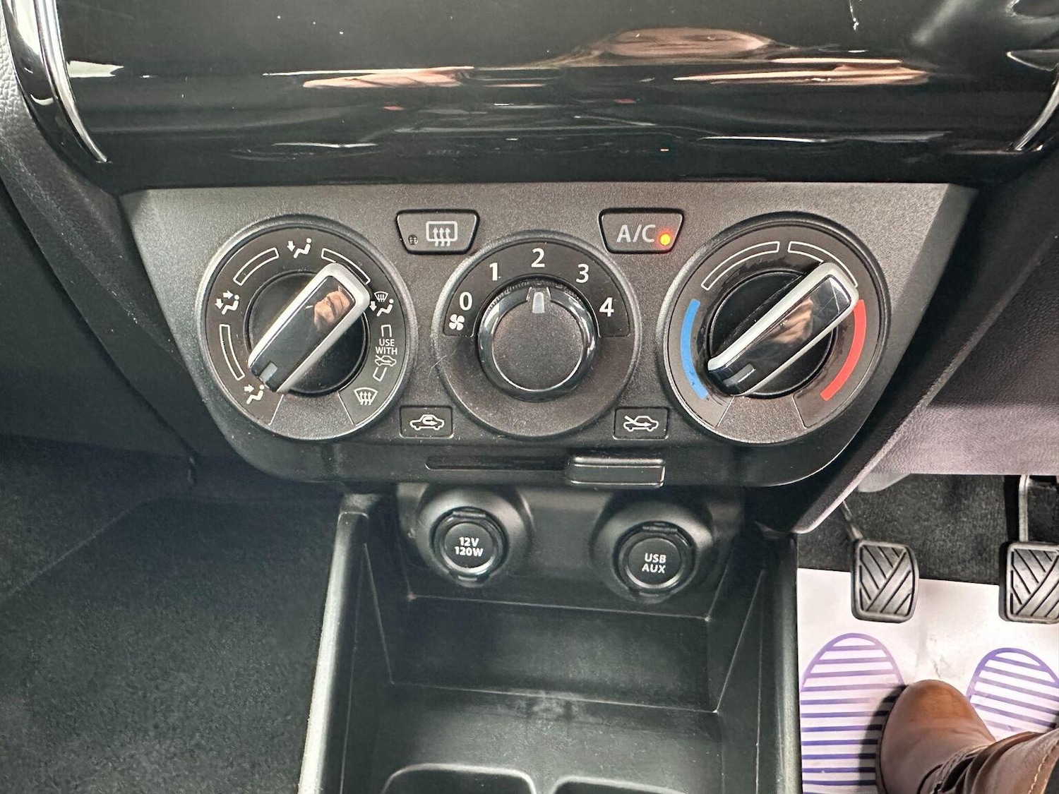 Used Suzuki Swift 2017 for sale - 76963354: Photo 17