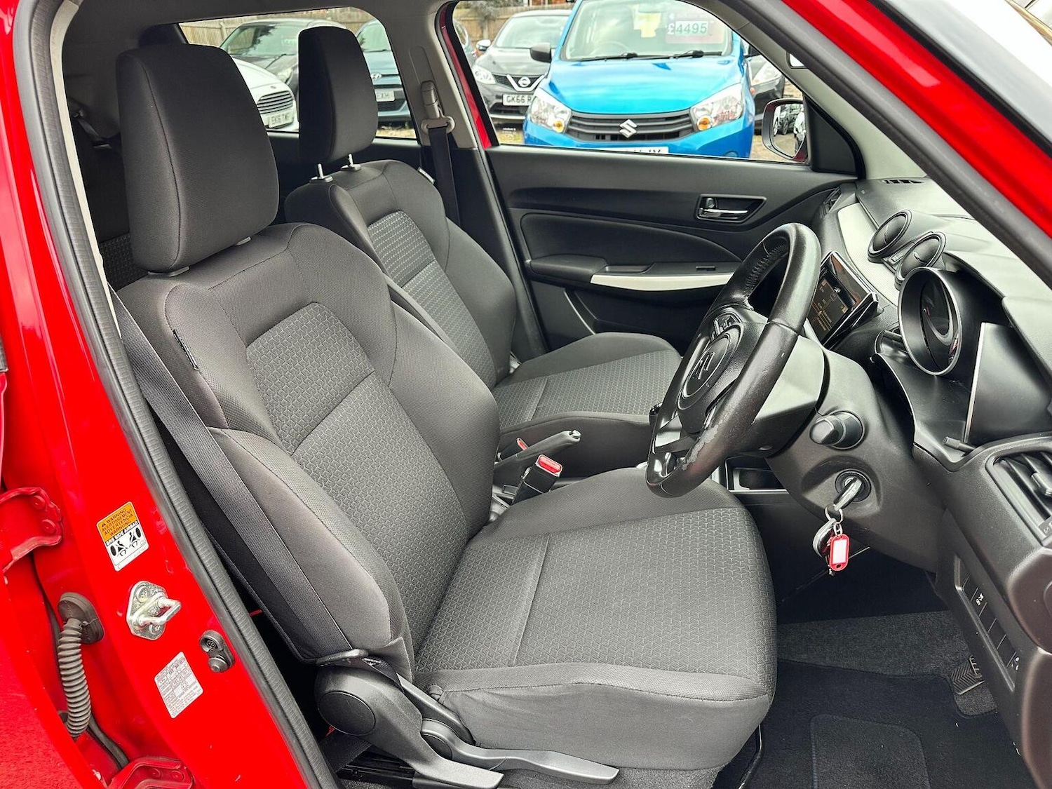 Used Suzuki Swift 2017 for sale - 76963354: Photo 18