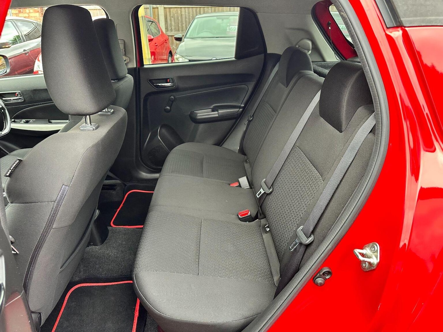 Used Suzuki Swift 2017 for sale - 76963354: Photo 20