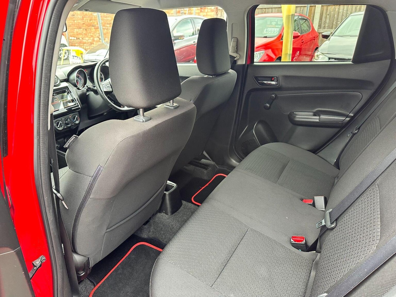 Used Suzuki Swift 2017 for sale - 76963354: Photo 21